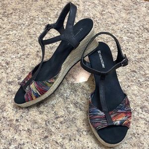 Naturalizer Wedge Heels. Multi-Color/Black/Tan. GUC Size 8.5  Comfortable!!